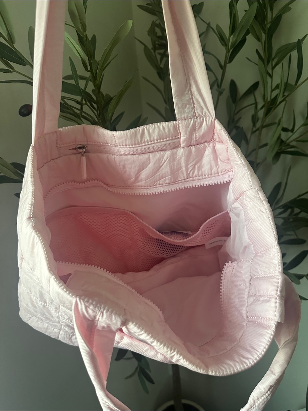 Pander Quilted Tote Travel Hand Carry Bag With Multiple Pockets, Soft Pink - Picture 4 of 4